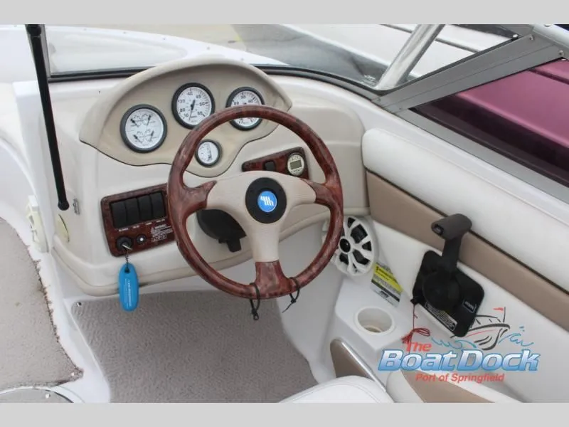 Slide: The Image of Four Winns 200 Horizon 2005 - 24