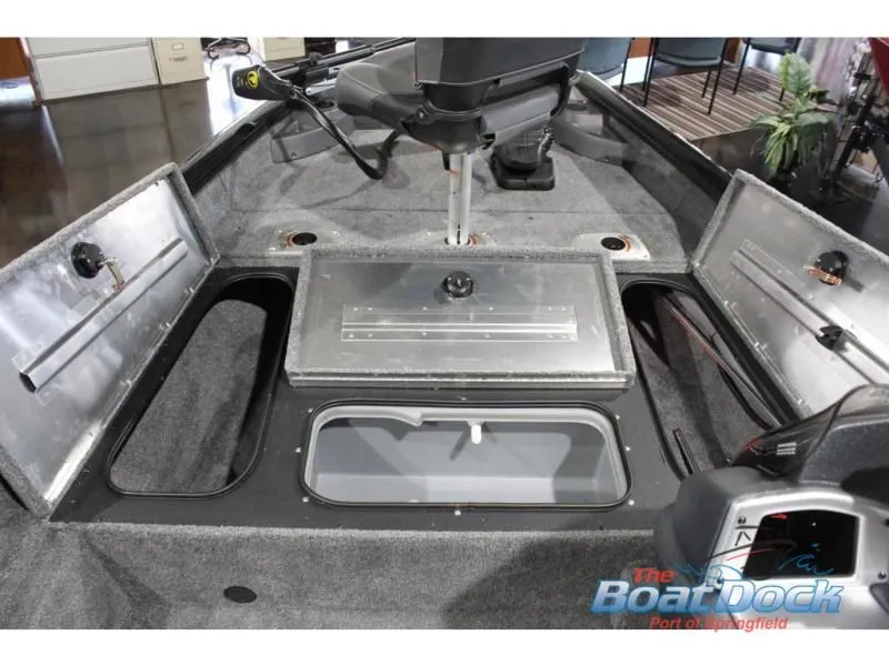 Slide: The Image of pro team 175 Crappie Edition 2026 - 13