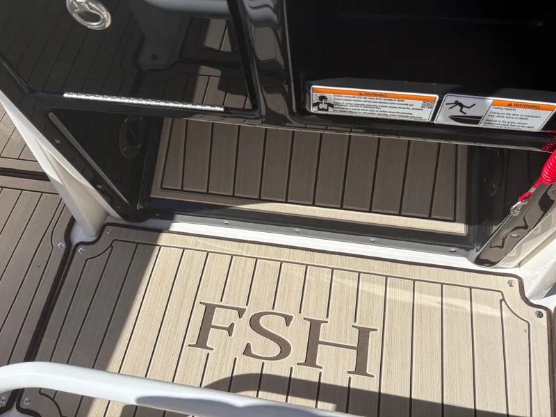 Slide: The Image of Yamaha 255 FSH Sport E 2022 - 14