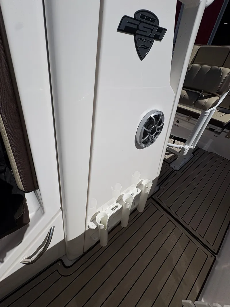 Slide: The Image of Yamaha 255 FSH Sport E 2022 - 30