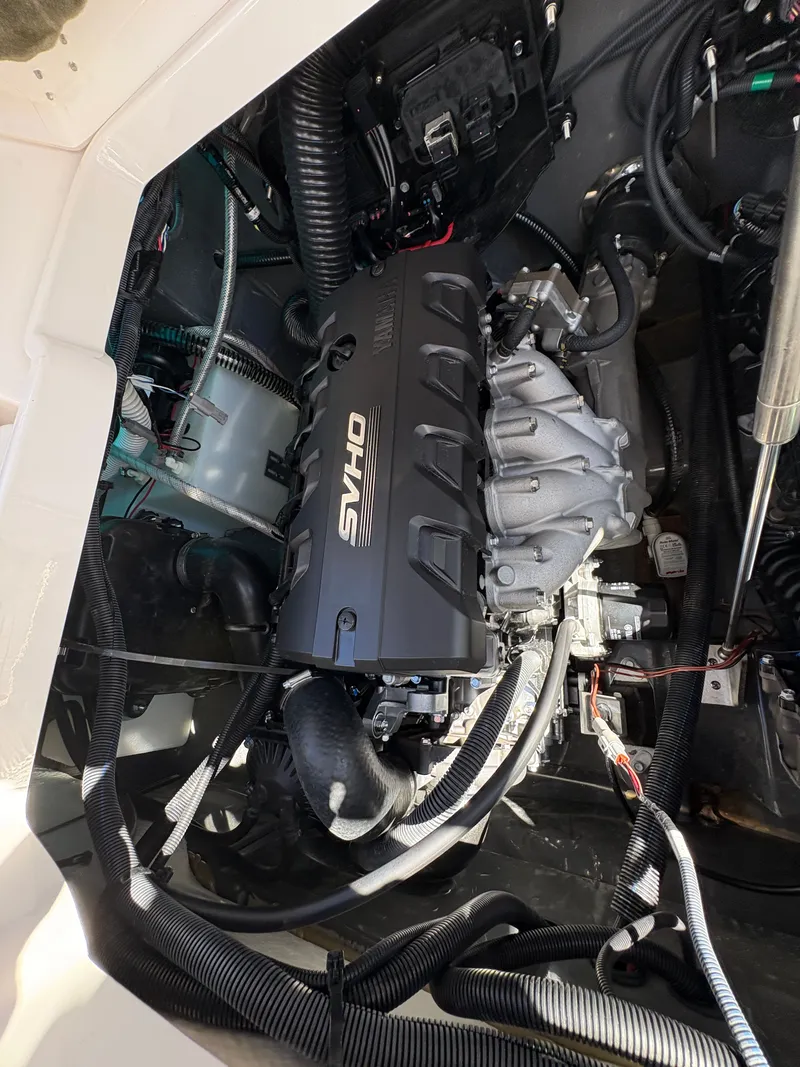 Slide: The Image of Yamaha 255 FSH Sport E 2022 - 51