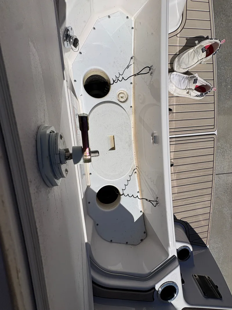 Slide: The Image of Yamaha 255 FSH Sport E 2022 - 56