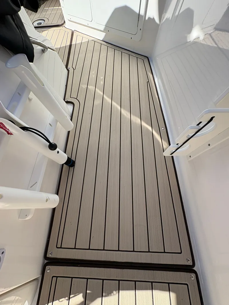 Slide: The Image of Yamaha 255 FSH Sport E 2022 - 60