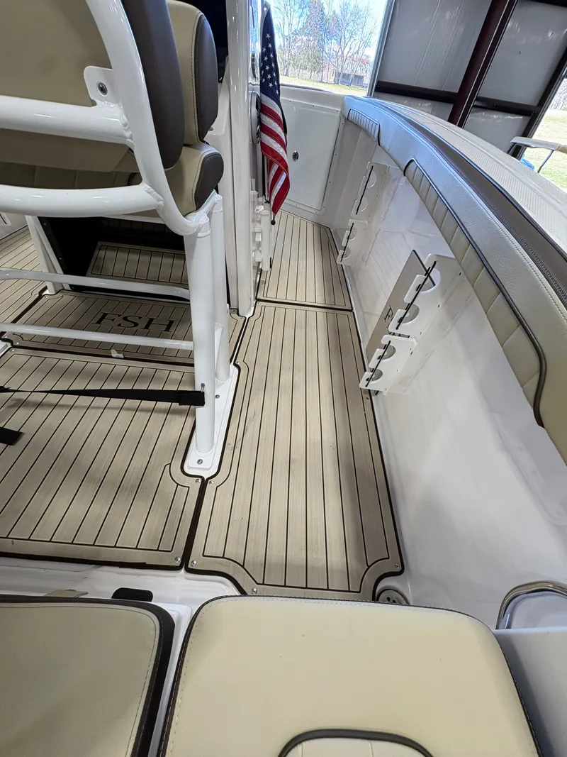 Slide: The Image of Yamaha 255 FSH Sport E 2022 - 75