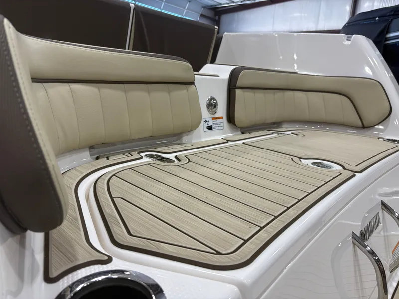 Slide: The Image of Yamaha 255 FSH Sport E 2022 - 89