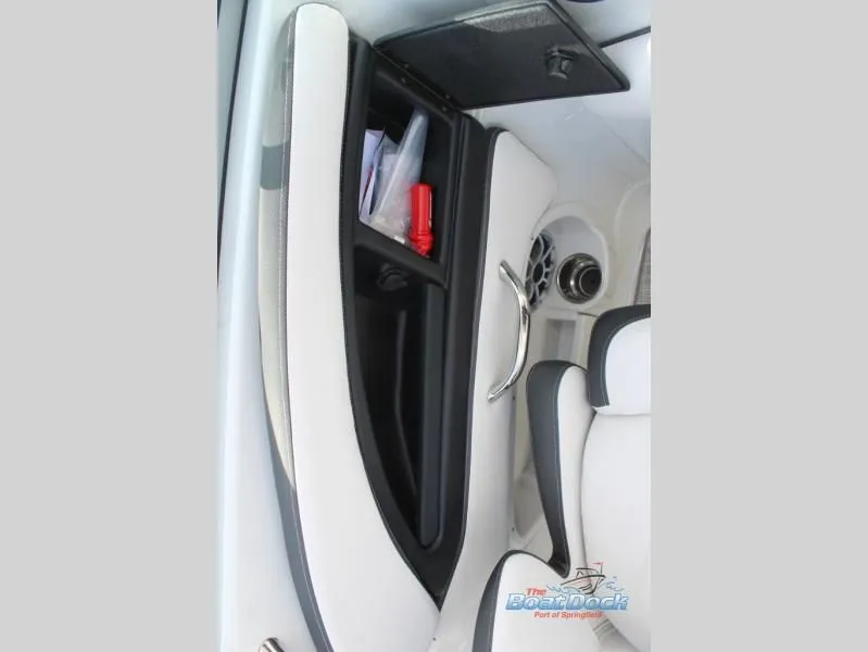 Slide: The Image of Eclipse E255 2026 - 24