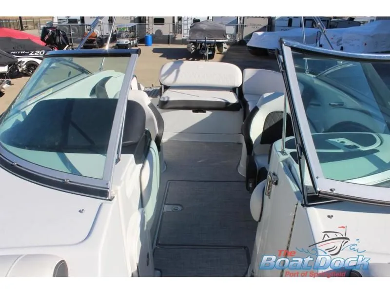 Slide: The Image of Eclipse E255 2024 - 37