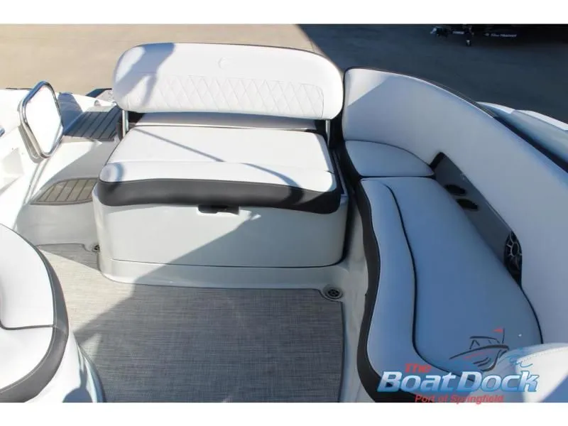 Slide: The Image of Eclipse E255 E255 2024 - 15