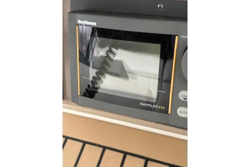 Slide: The Image of Raytheon Raypilot 650 display on 1998 Sea Ray Sundancer 330 boat. - 22