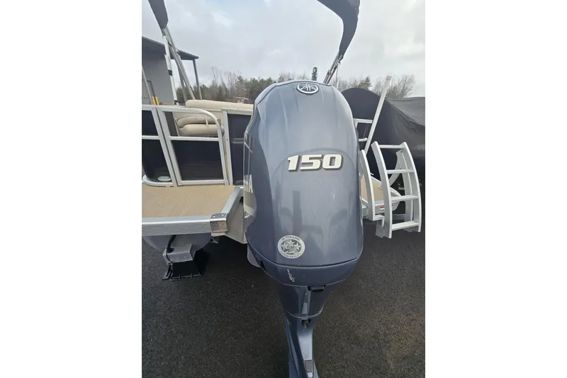 Slide: The Image of 2018 Bennington 22SSX with Yamaha 150 HP outboard motor. - 8