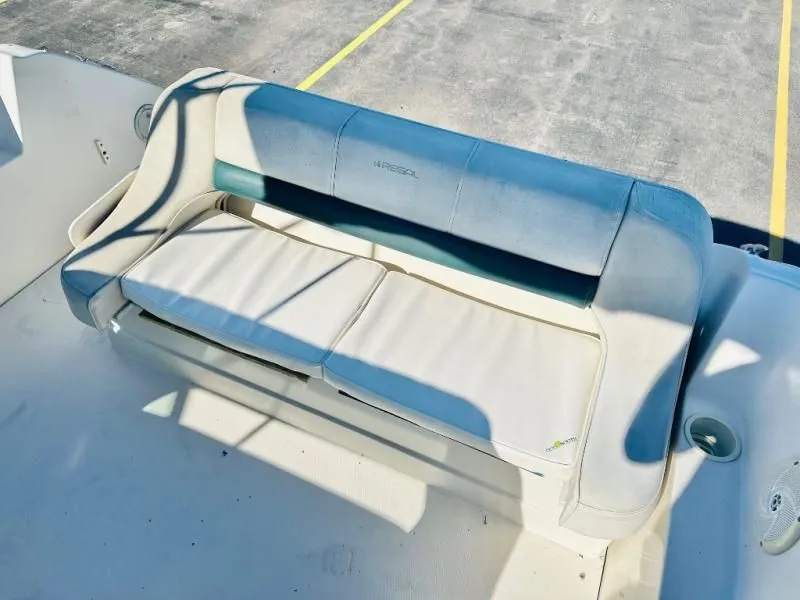 Slide: The Image of Commodore 272 1995 - 4