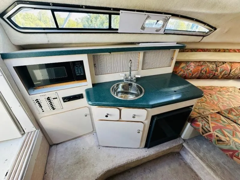 Slide: The Image of Regal 272 Regal 1995 - 10