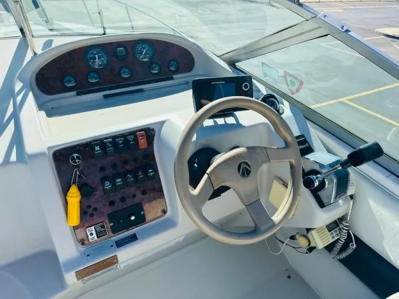 Slide: The Image of Regal 272 Regal 1995 - 6