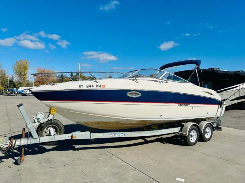 The Image of Stingray 250 CR 2006 - 1