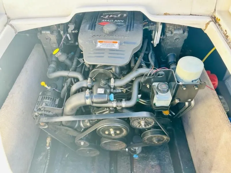 Slide: The Image of Stingray 250 CR 2006 - 7