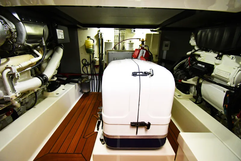 Slide: The Image of Palm Beach PB52 2020 - 52