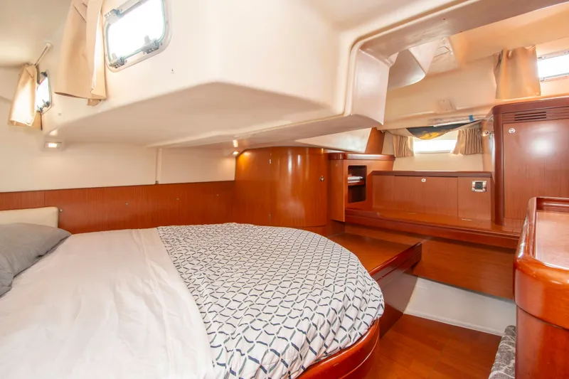 Slide: The Image of Beneteau 49 2009 - 25