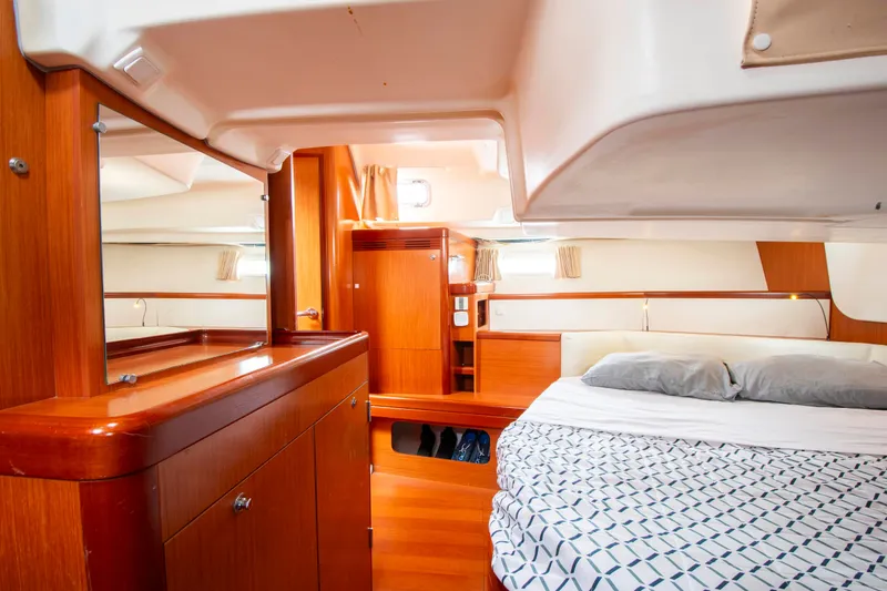 Slide: The Image of Beneteau 49 2009 - 26