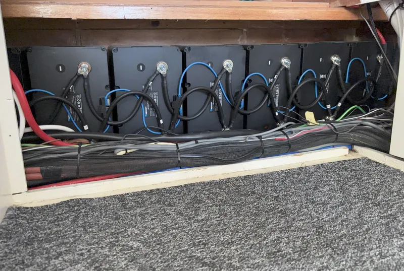 Slide: The Image of Dix Harvey dh550 2016 - 42