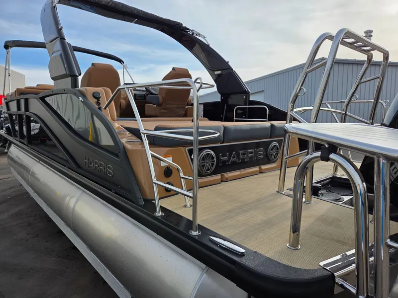 Slide: The Image of Harris GRAND MARINER 230 SLDH 2026 - 10