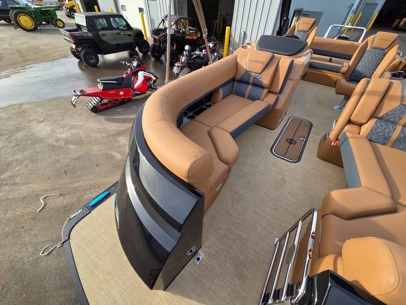 Slide: The Image of Harris GRAND MARINER 230 SLDH 2026 - 14