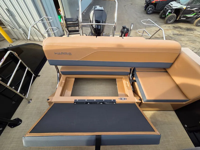 Slide: The Image of Harris GRAND MARINER 230 SLDH 2026 - 37