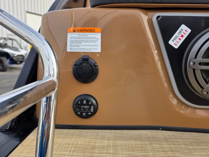 Slide: The Image of Harris GRAND MARINER 230 SLDH 2026 - 43