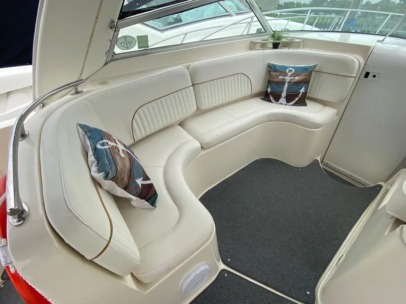 Slide: The Image of Interior of 2000 Rinker Fiesta Vee 310 boat. - 5