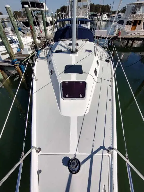 Slide: The Image of Catalina 42 MkII 2008 - 13