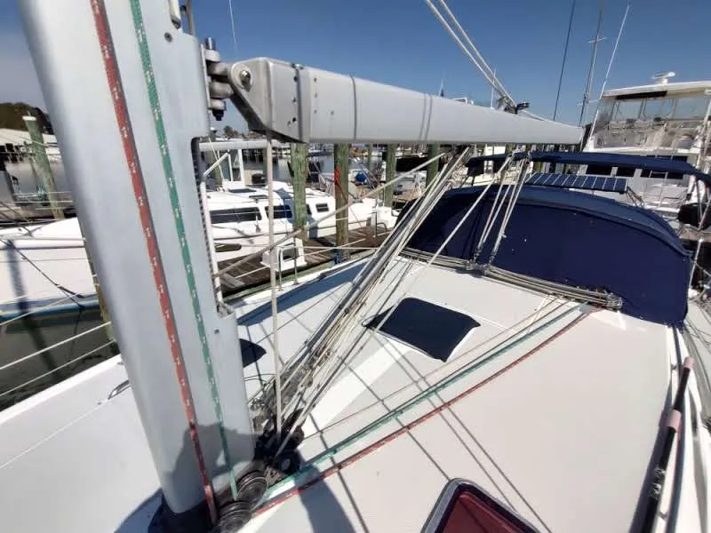 Slide: The Image of Catalina 42 MkII 2008 - 15