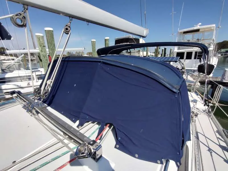 Slide: The Image of Catalina 42 MkII 2008 - 16