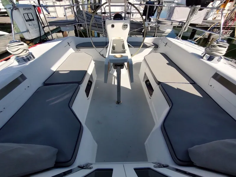 Slide: The Image of Catalina 42 MkII 2008 - 38