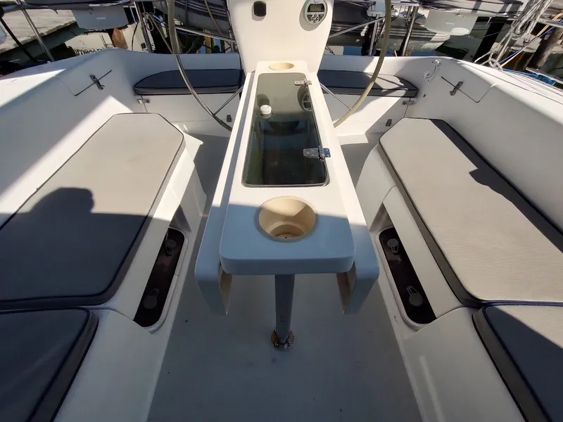 Slide: The Image of Catalina 42 MkII 2008 - 39