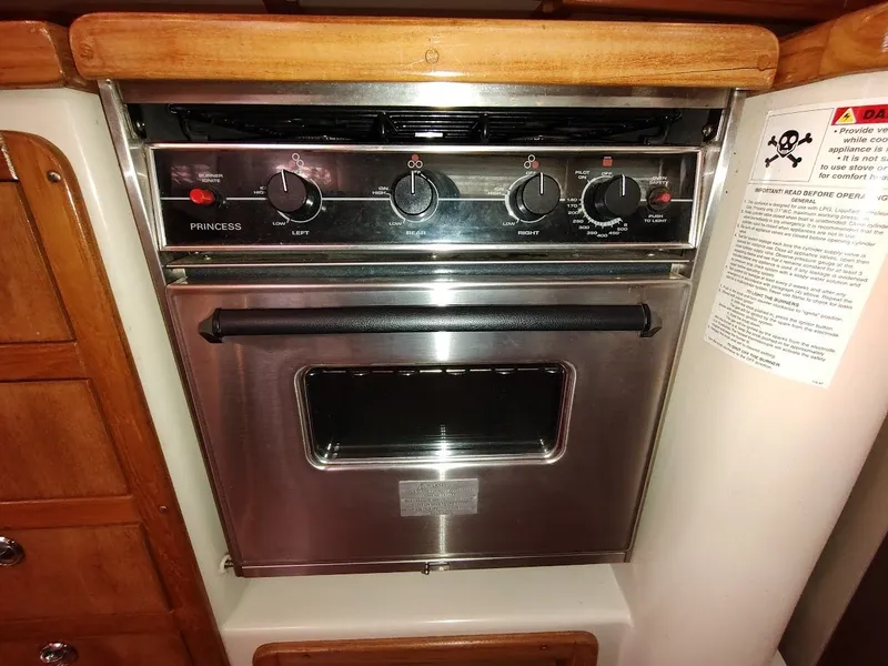 Slide: The Image of Catalina 42 MkII 2008 - 54