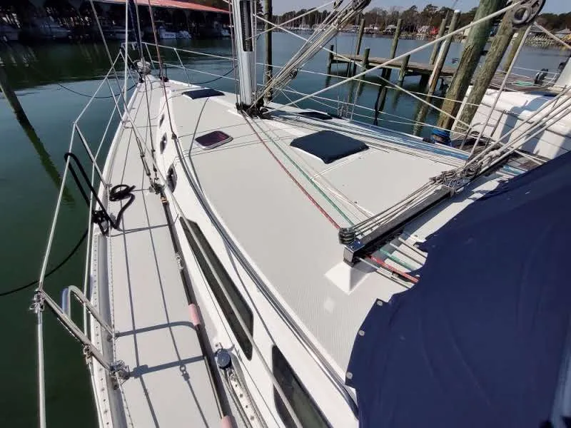 Slide: The Image of Catalina 42 MkII 2008 - 7