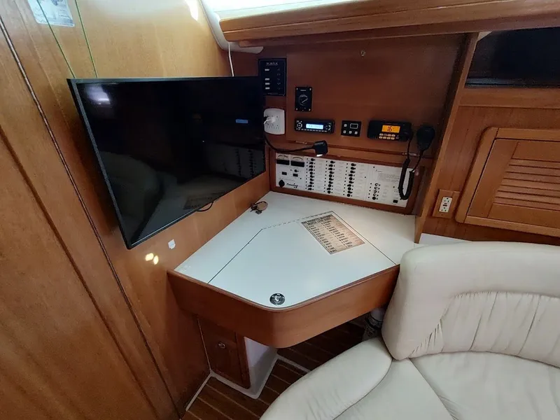 Slide: The Image of Catalina 42 MkII 2008 - 70