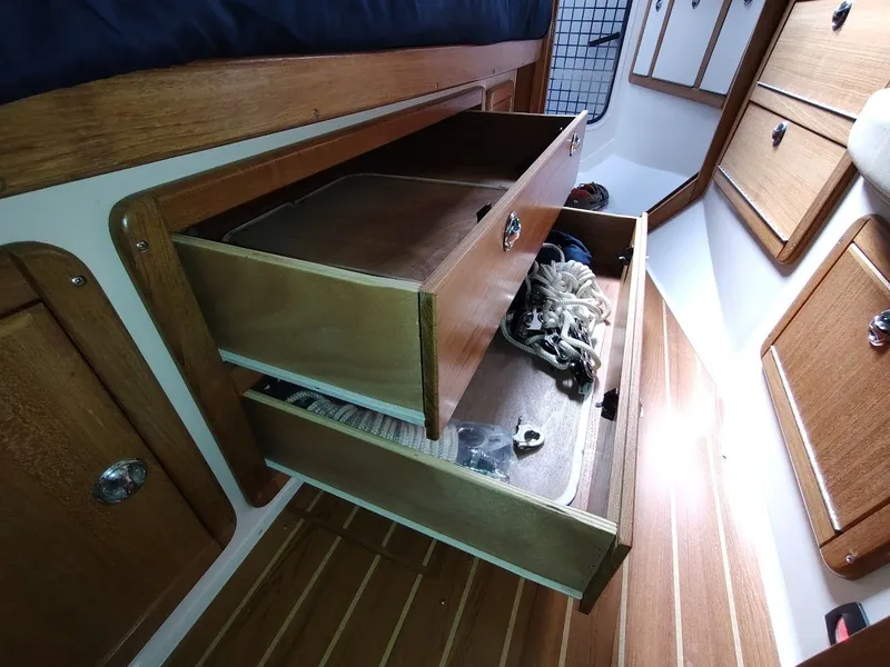 Slide: The Image of Catalina 42 MkII 2008 - 87