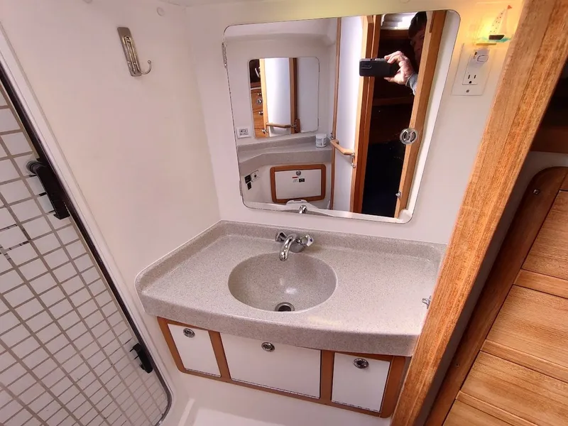 Slide: The Image of Catalina 42 MkII 2008 - 90