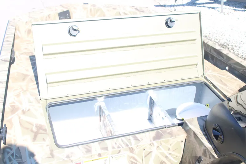 Slide: The Image of Lowe Outlet 20 2025 - 18