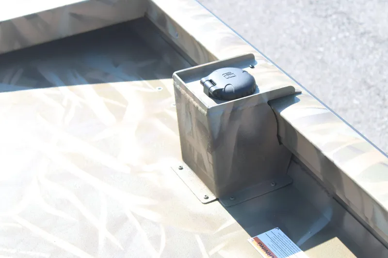 Slide: The Image of Lowe Outlet 20 2025 - 21