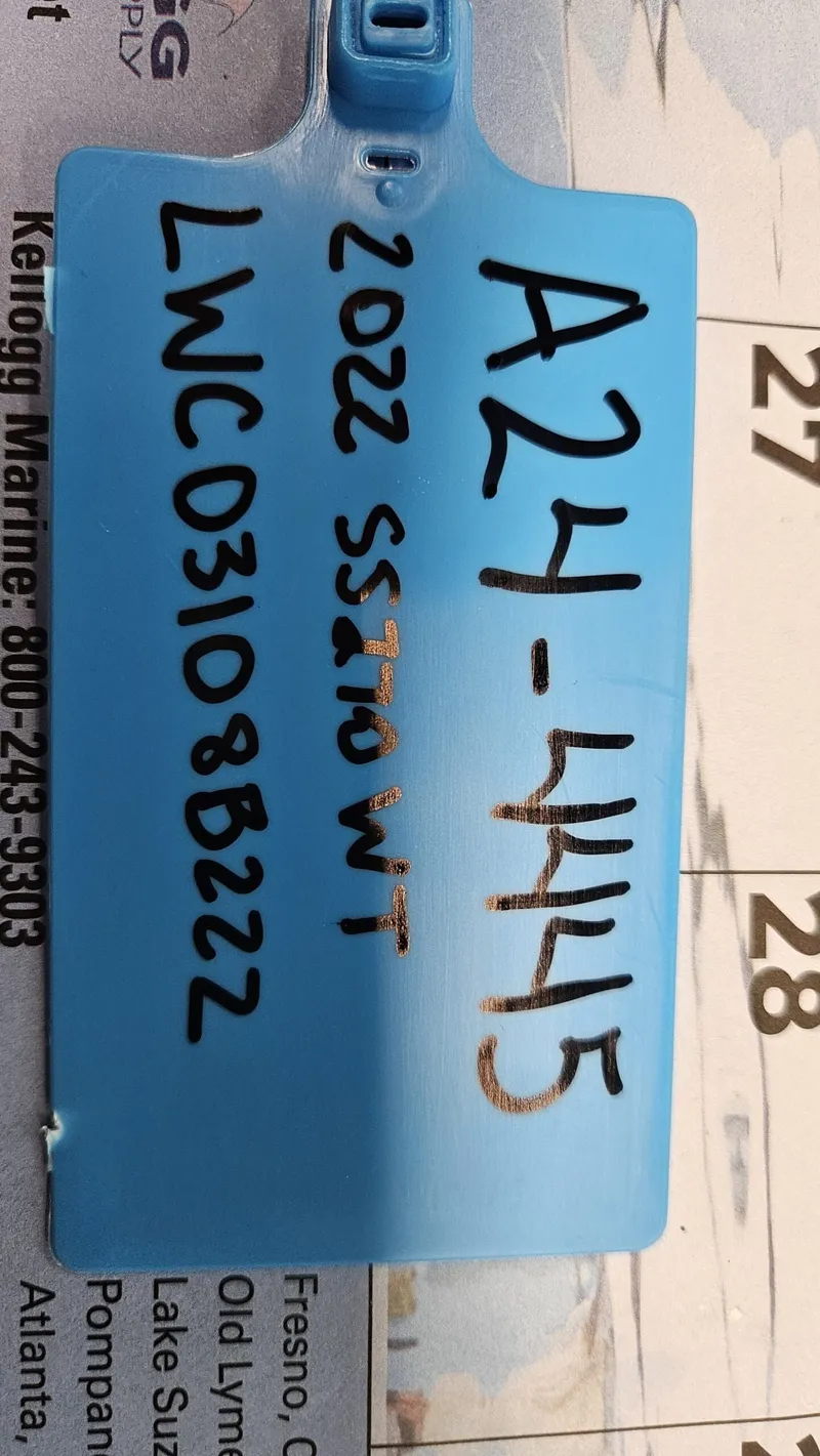 Slide: The Image of Lowe SS270 EXT Walk Thru 2022 - 13