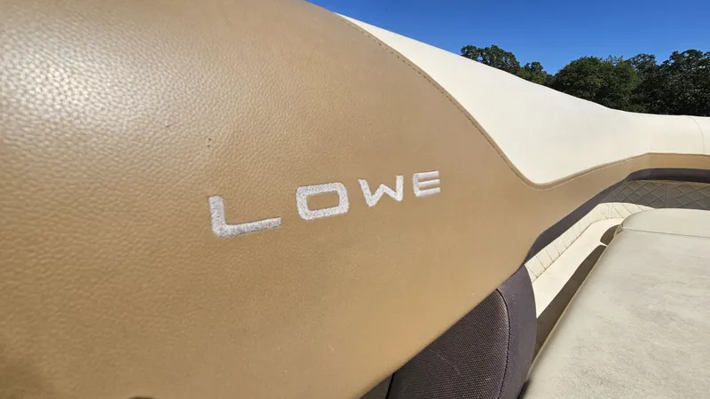 Slide: The Image of Lowe SS270 EXT Walk Thru 2022 - 17