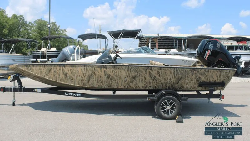 The Image of Lowe Outlet 20 2025 - 1