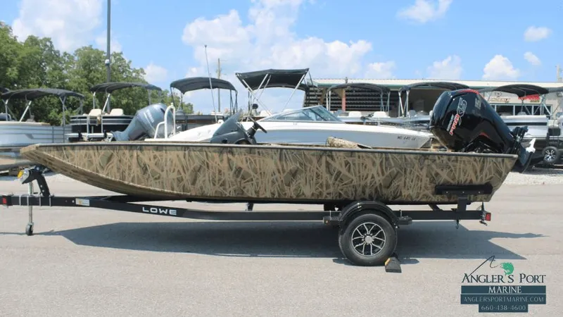 The Image of Lowe Outlet 20 2025 - 1