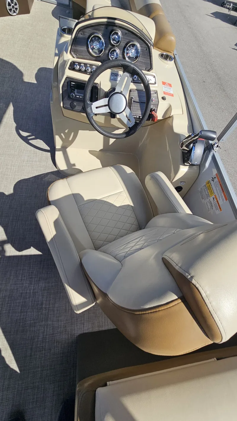 Slide: The Image of Lowe SS270 EWT 2023 - 12