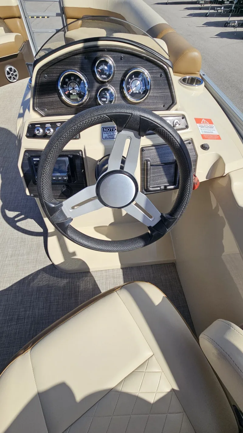 Slide: The Image of Lowe SS270 EWT 2023 - 13