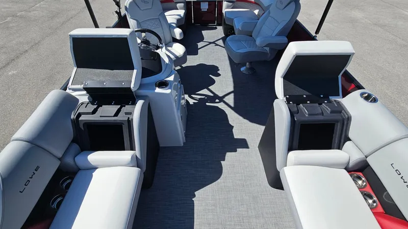 Slide: The Image of Lowe SS 210 WT 2025 - 3