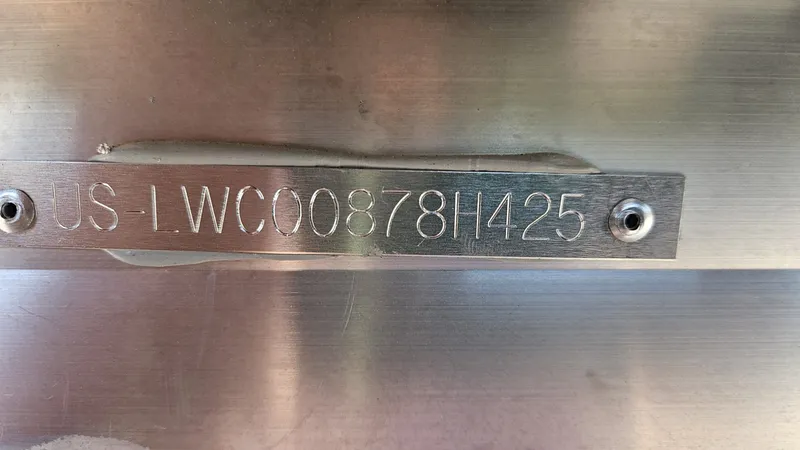 Slide: The Image of Lowe SS 210 WT 2025 - 7