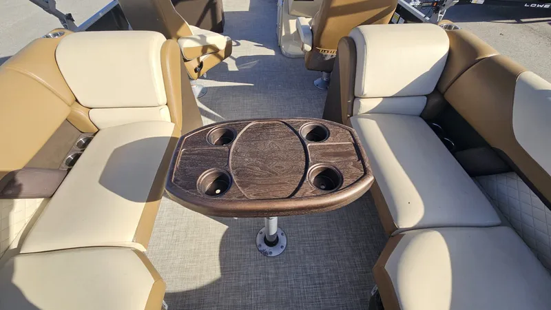 Slide: The Image of Lowe SS270 EXT Walk Thru 2022 - 24