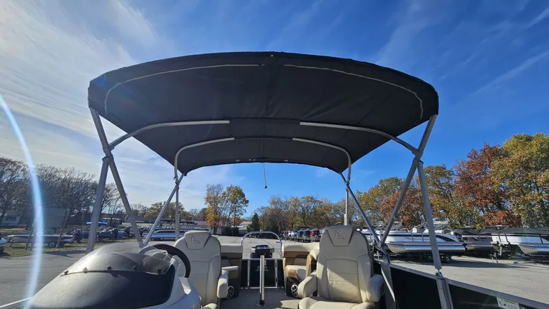 Slide: The Image of Lowe SS270 EXT Walk Thru 2022 - 26